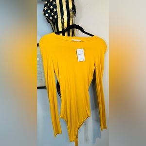 Elodie NWT Ribbed Bodysuit Mustard